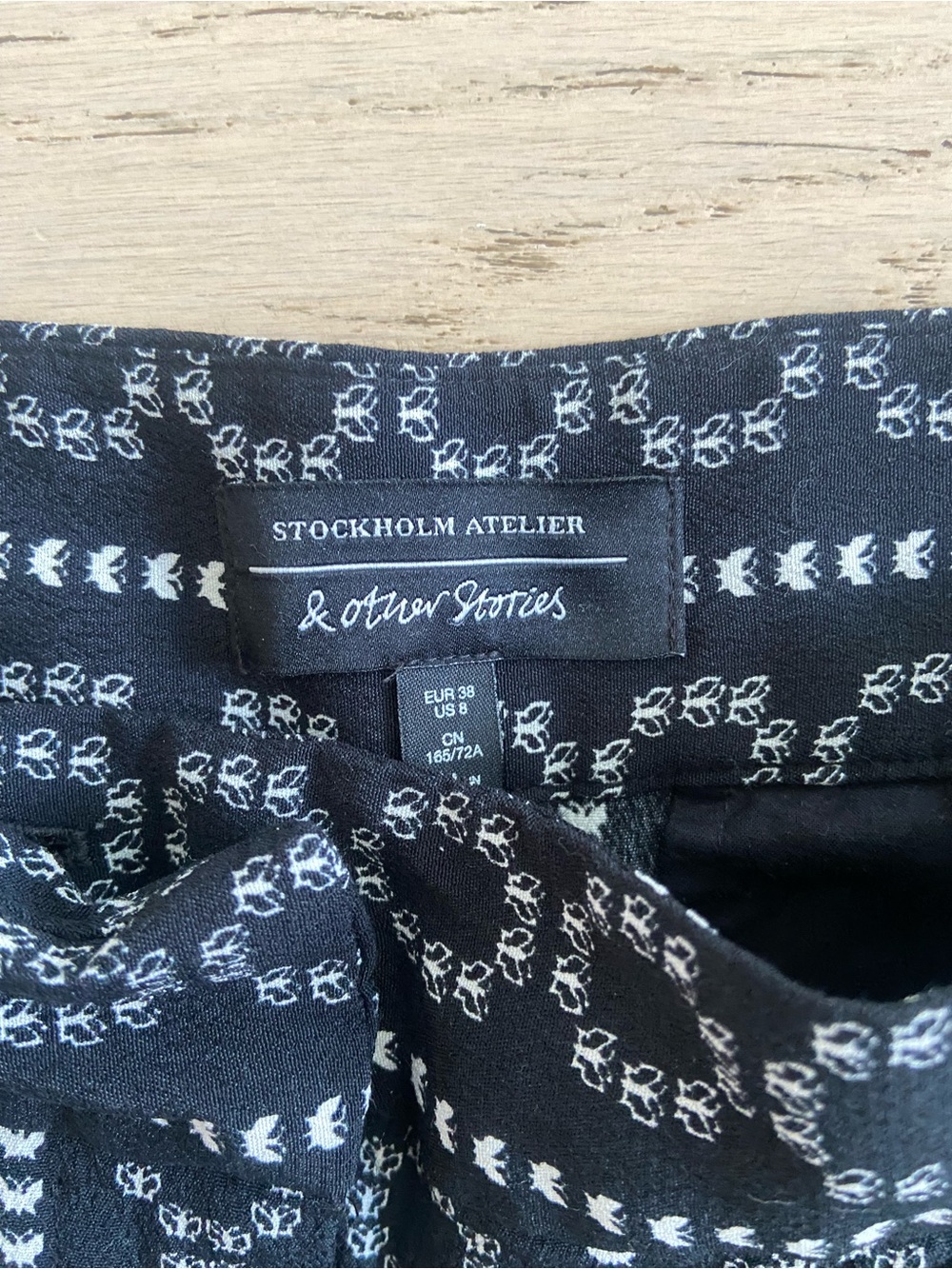& OTHER STORIES Stockholm Atelier Wide Leg Cropped Pants Size 8 Black White - Picture 4 of 10